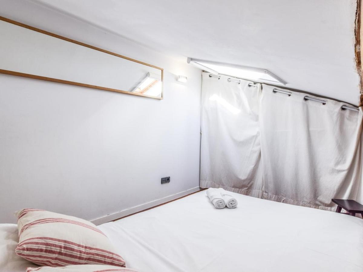 Apartamento En La Plaza De Lavapies Para 4 Personas Madri Exterior foto